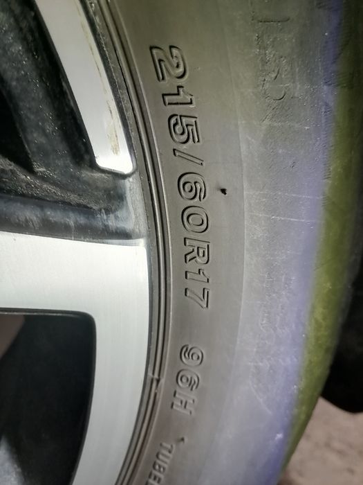 Продaвaм гуми 215/60 R17