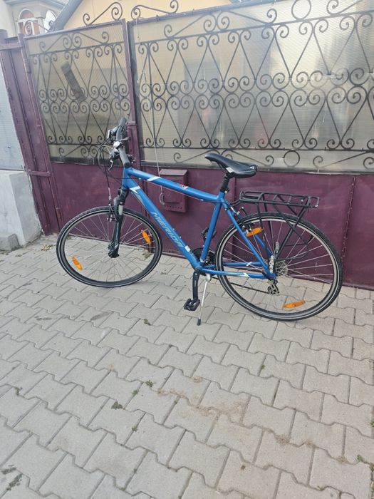 Vand bicicleta nouă