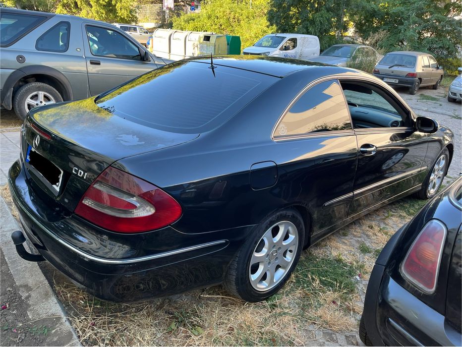 Продавам Mercedes Clk270cdi