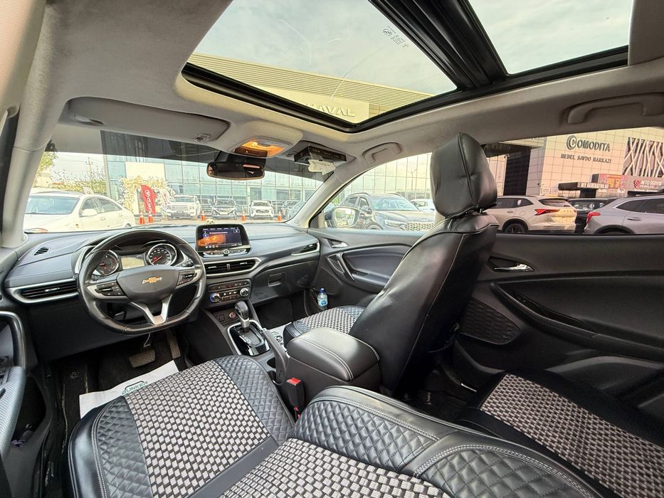 Sotiladi Tracker 2 premier