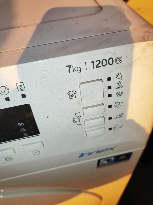 Vând mașina de spălat rufe