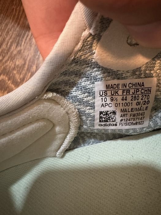 Yeezy 350 cloud white