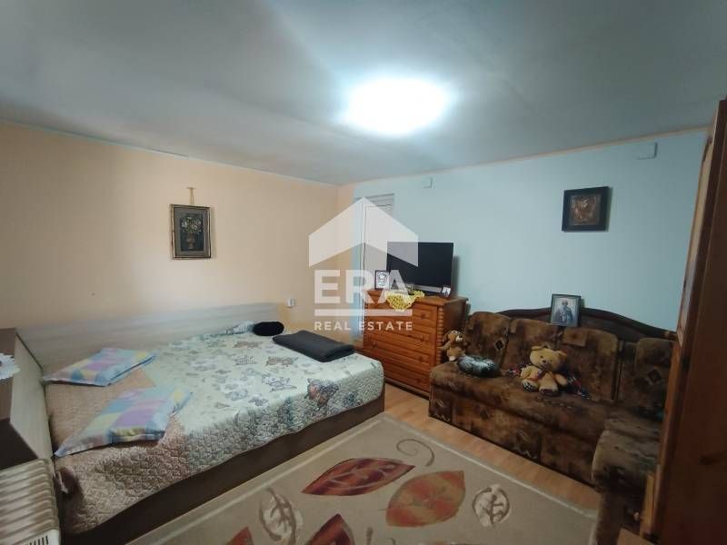 Продава се Къща в Белослав - 45 кв.м за 793 €/кв.м - Снимка #3