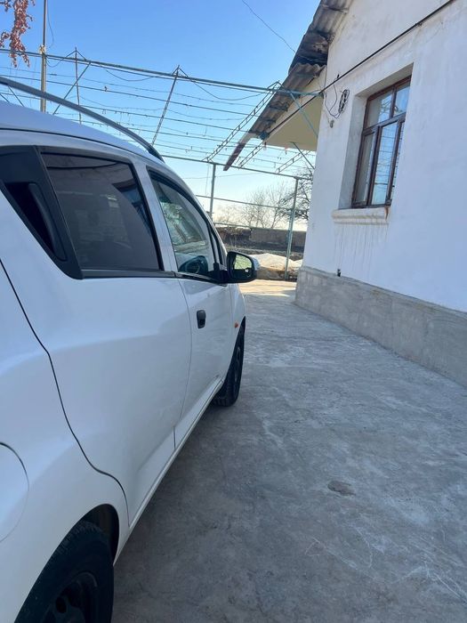 Спарк 2 позиция  2013