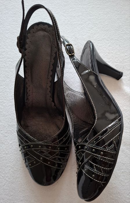 Sandale piele lacuită 38