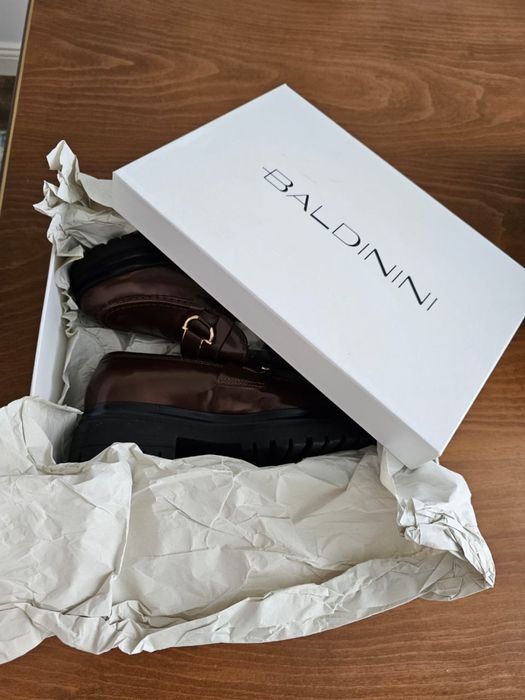 Лоферы Baldinini Размер 39