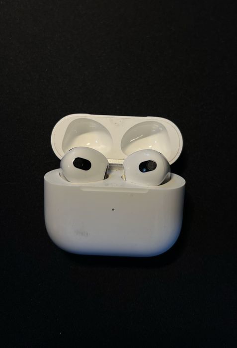 Airpods 4 оригинални (без noise cancellation)