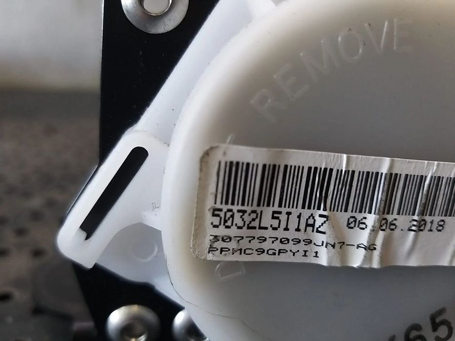 Centura siguranta stanga spate renault captur 1 j5 h5 307797099