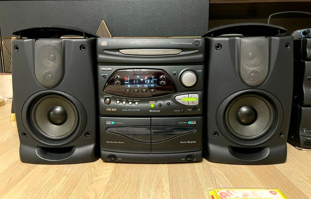 Музыкальный центр