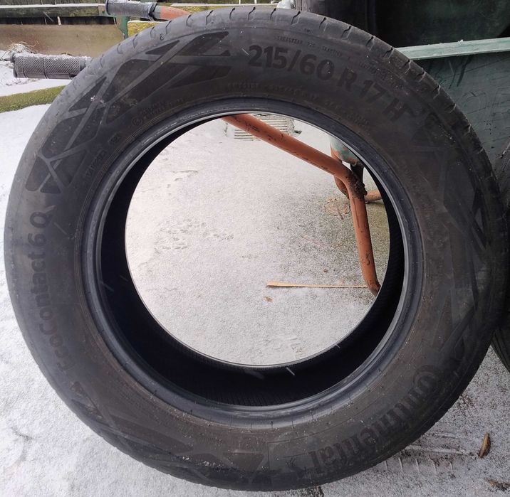 anvelope "Continental"-Franta 215/60 R17