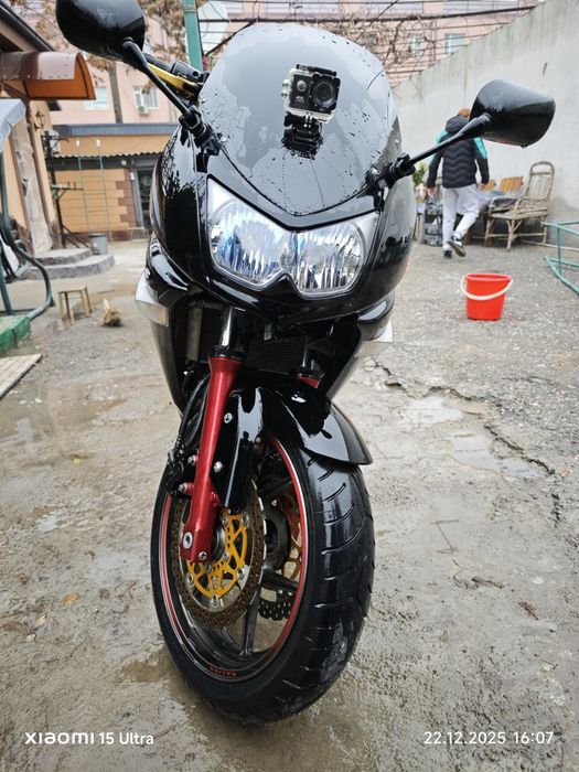 Продам Kawasaki er6-f 650куб