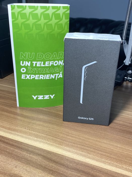 Samsung Galaxy s25 • 128 GB • Navy