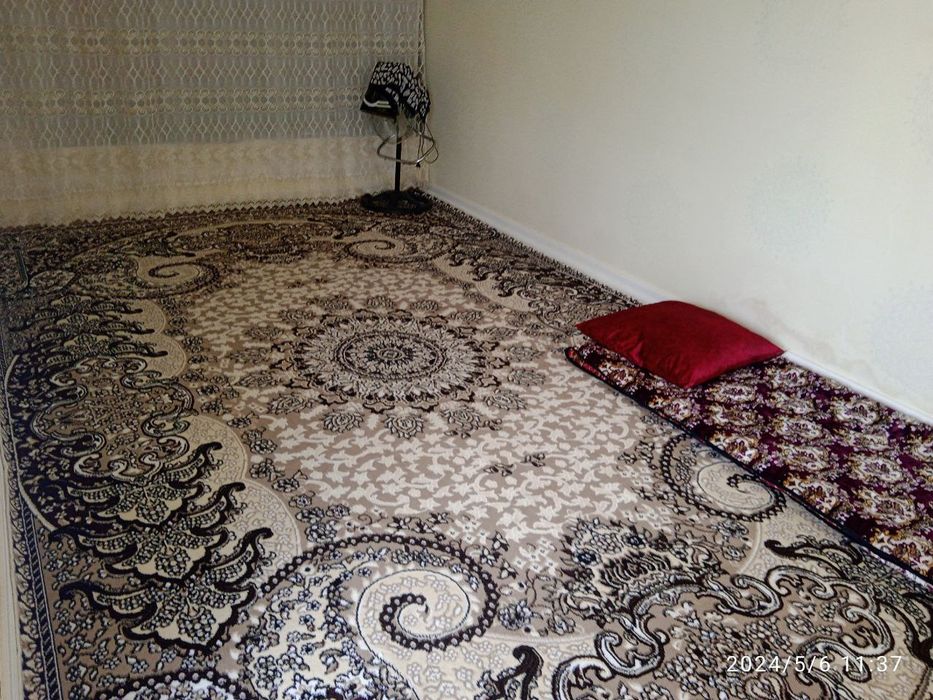 Уй жой сотилади.