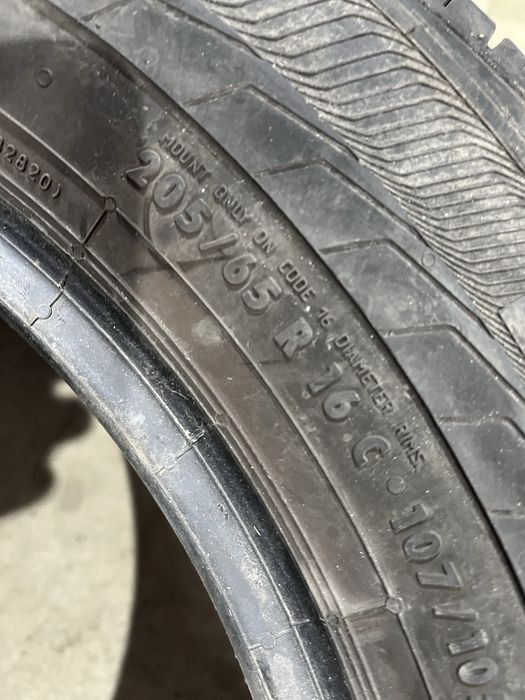 4 бр летни гуми 205/65/16C Semperit