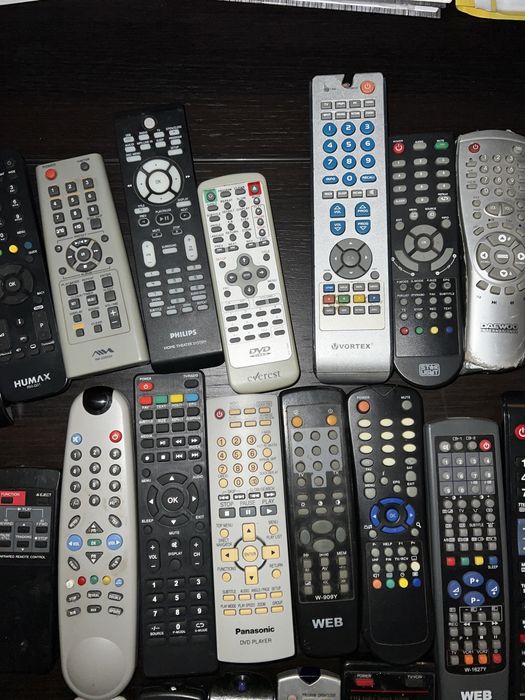 Telecomenzi diverse aparaturii