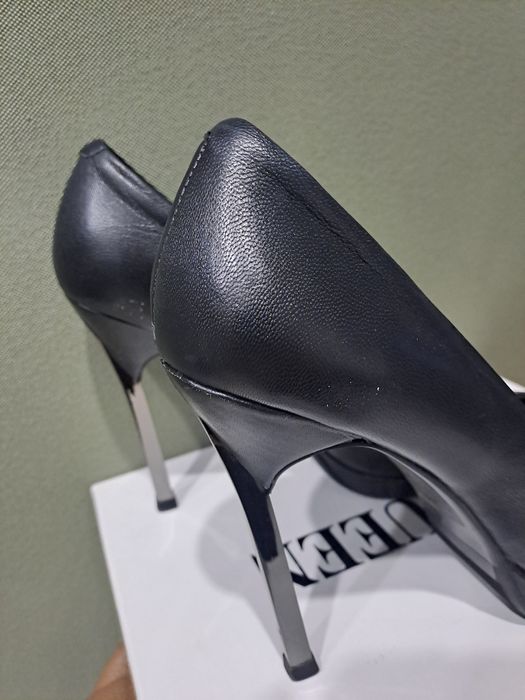 Туфли. Каблук шпилька