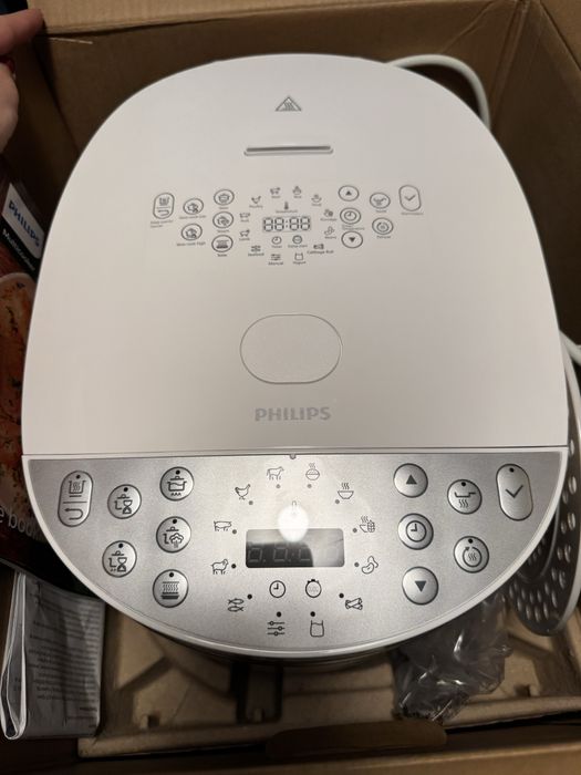 Multicooker Philips All-in-One 3000 Series – ca nou, folosit de 2 ori