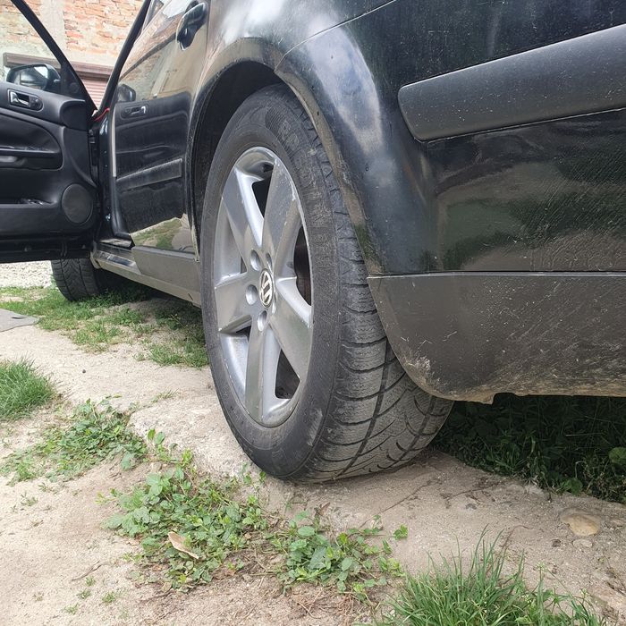 Vând sau schimb jante 5x112 cu cauciucuri 225/55/17