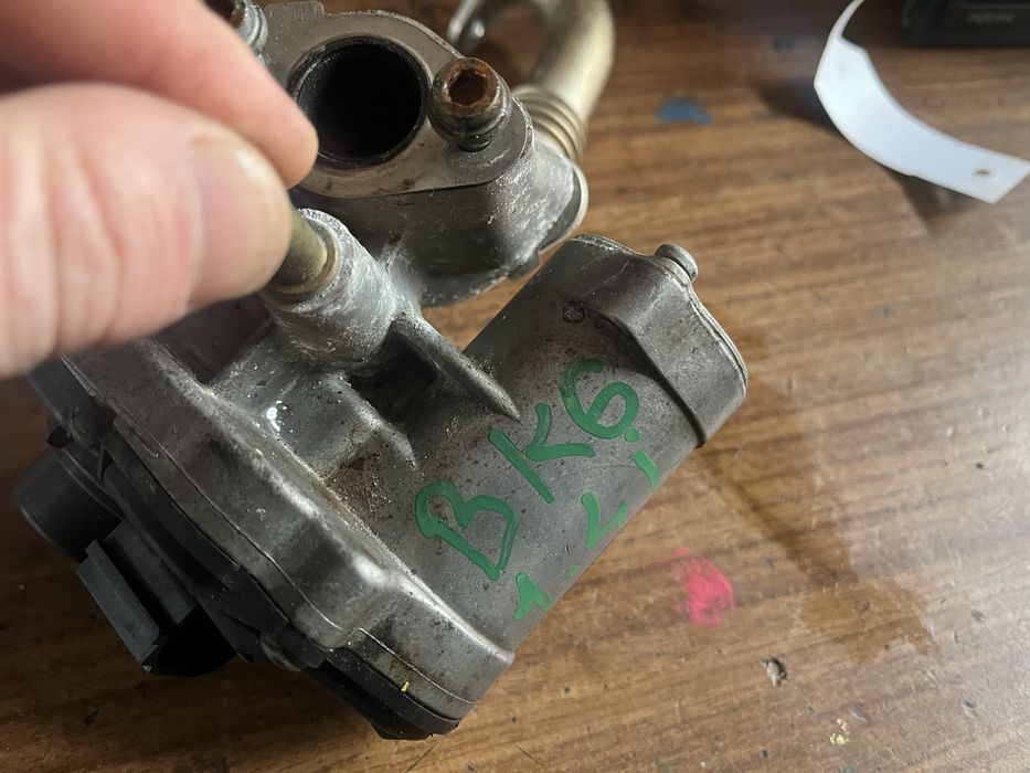 egr golf 5 1,4 fsi cod motor bkg cod 03c131503b