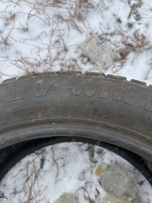 Продам шину 275/45/20