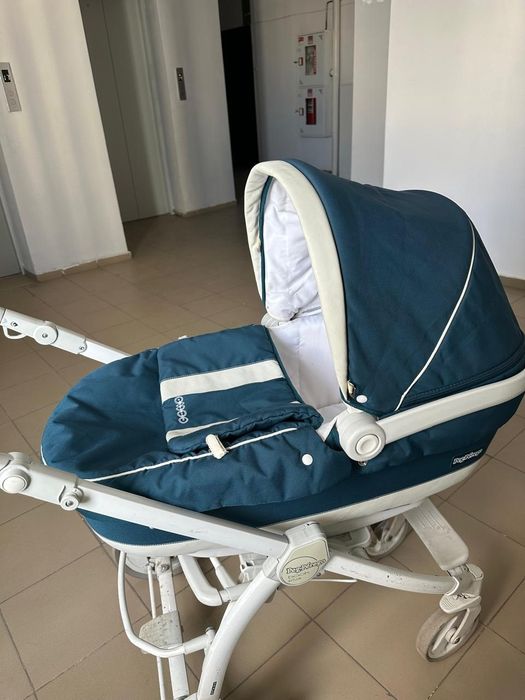 Продам коляску 3в1
