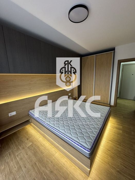 Дава се под наем Двустаен апартамент в София, Лозенец - 80 кв.м за 997.05 € - Снимка #3