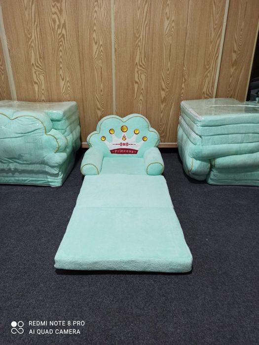 Кресло мягькая детская