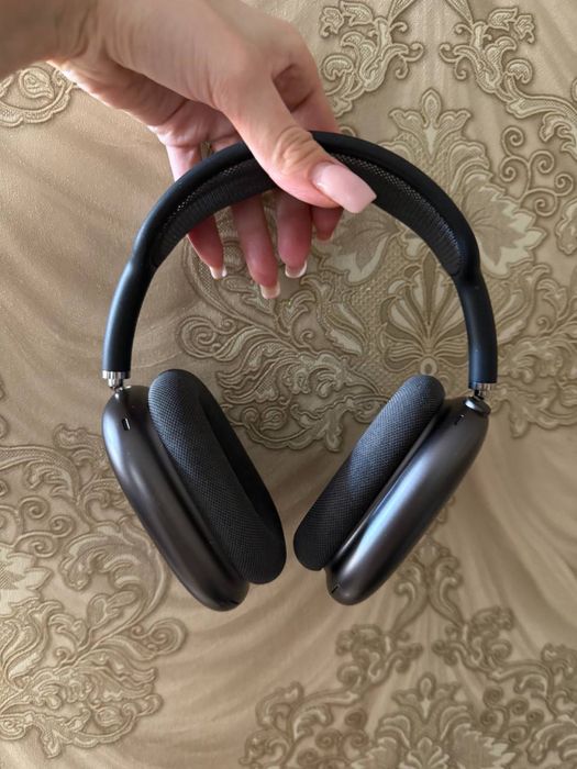 Airpods max черные