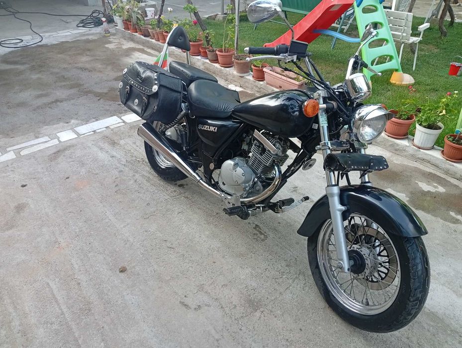 Продава се suzuki marauder 125