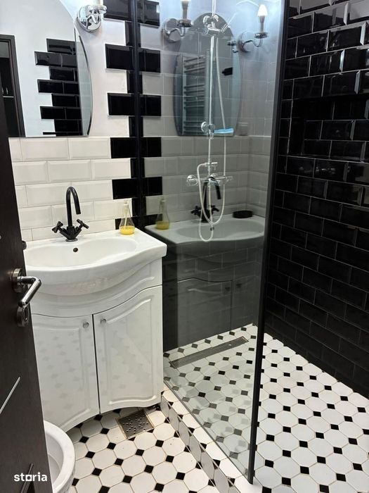 Inchiriez apartament 2 camere  Prelungirea Ghencea cu loc de parcare.