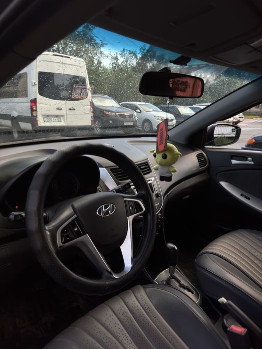 Hyundai Accent 2013