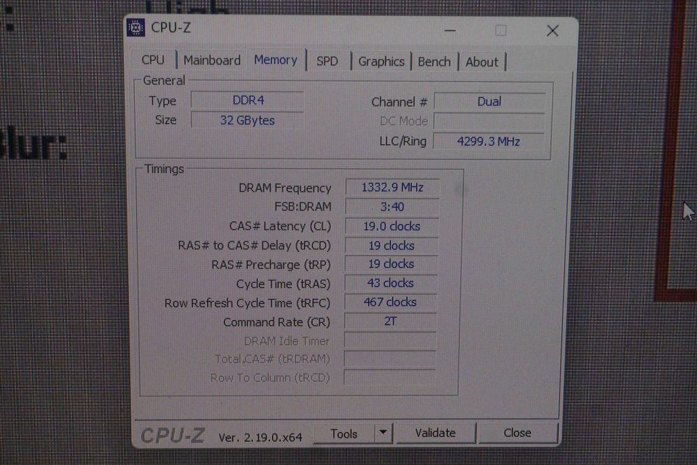 32GB (2x16) DDR4 RAM памет Crucial 2666 MTs/ вкл. ДДС