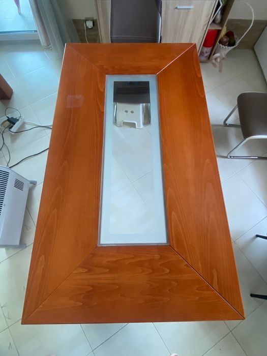 Маса, спален гарнитур в отлично състояние