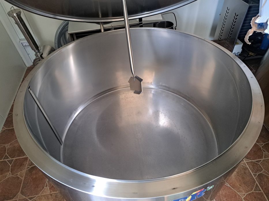 Vand 3 racitoare noi noute ne folosite de 500 de litri