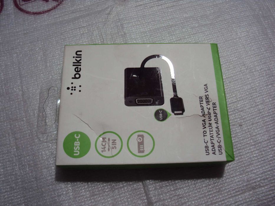 Adaptor Belkin USB-C la VGA negru