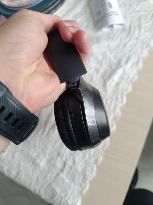 Vând căști wireless BT 5.3, active noise cancellation