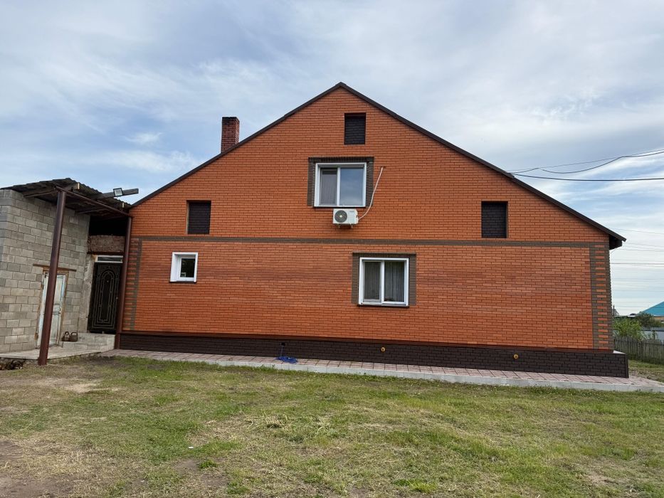 Продам дом 2017г ,пл 200 КВ, двухэтажный цена 85млн тнг