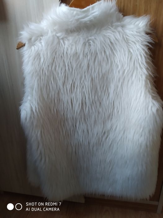 Пухено елече, М