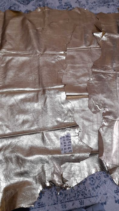 Продам куски кожи натуральной