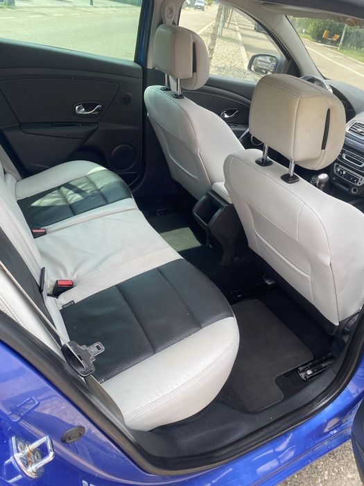 Renault/Megane3 Gt-line /Bose/Bixenon/Panoramic