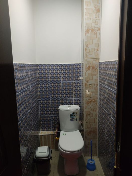 Olmoliq 5/2. [ 3 xonali kvartira sotiladi ]