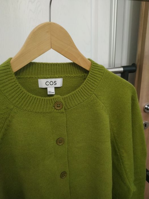 Кофта от бренда COS