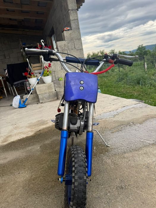 Vand motocros pentru copii intre 7 10 ani