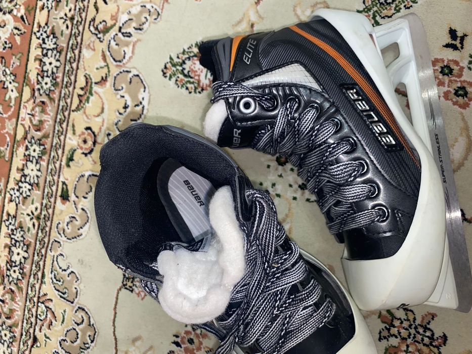 Bauer - хоккейные коньки