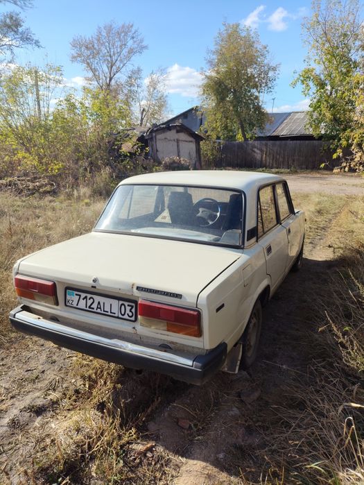Продам ваз 2107 год 2000