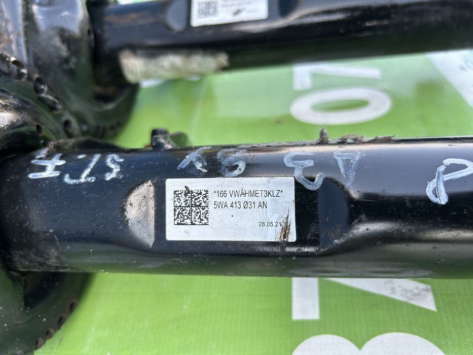 Amortizor complet cu arc dreapta față Audi A3 8Y