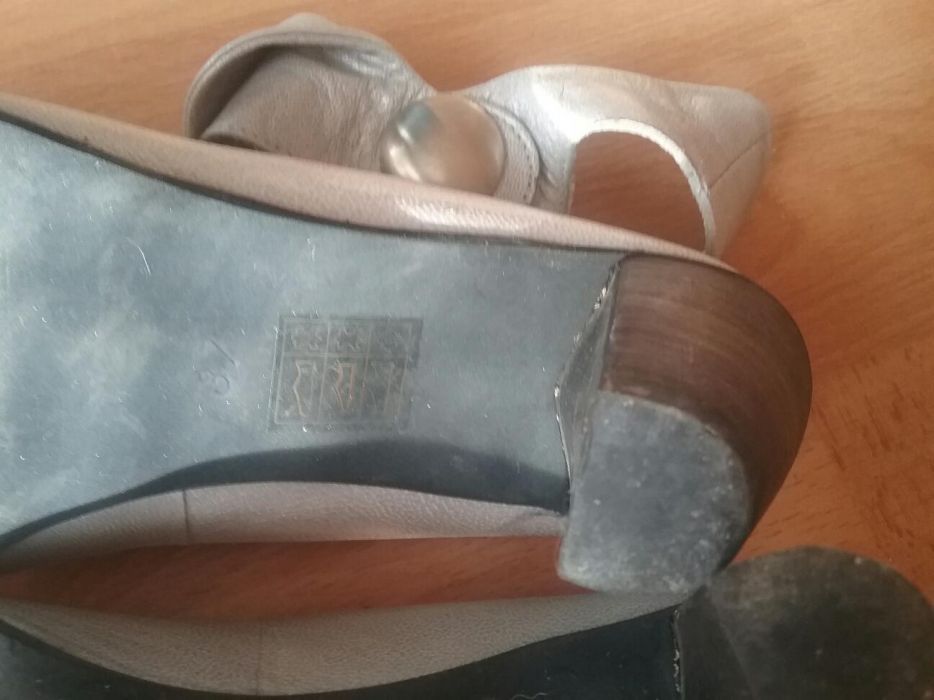 Продавам нови елегантни обувки 37 номер