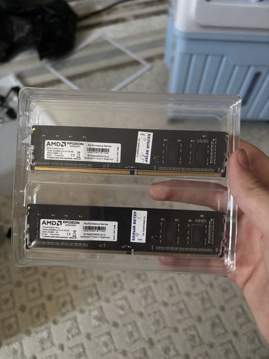 Продам две плашки озу по 4гб