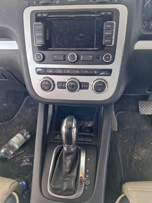 Dezmembrez VW Scirocco 2.0 TDI CFGC Cutie Automata PQK Cod Culoare Lh5