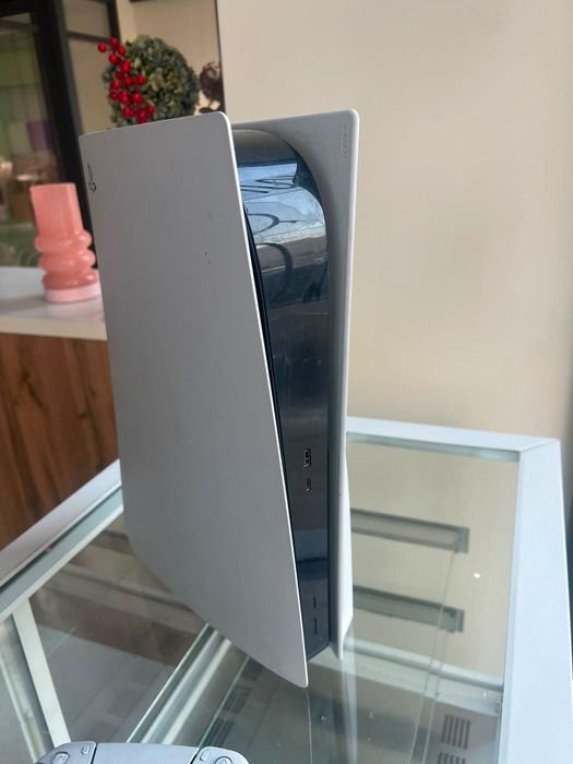Продам Play station 5